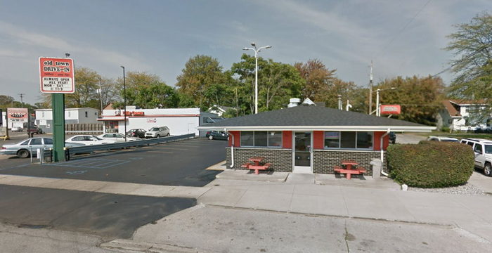 Old Town Drive-In Saginaw MI - WaterWinterWonderland.com - Dining