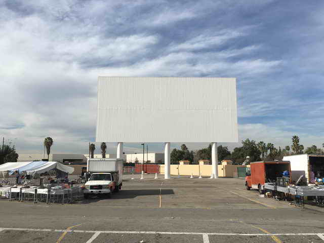 paramount drive in