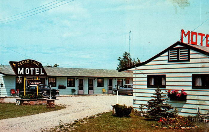 Cedar Lane Motel Oscoda MI - WaterWinterWonderland.com - Lodging