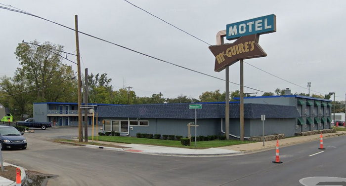 Hotel Cass Lake (Motel Savoy, McGuire's) Waterford MI - WaterWinterWon