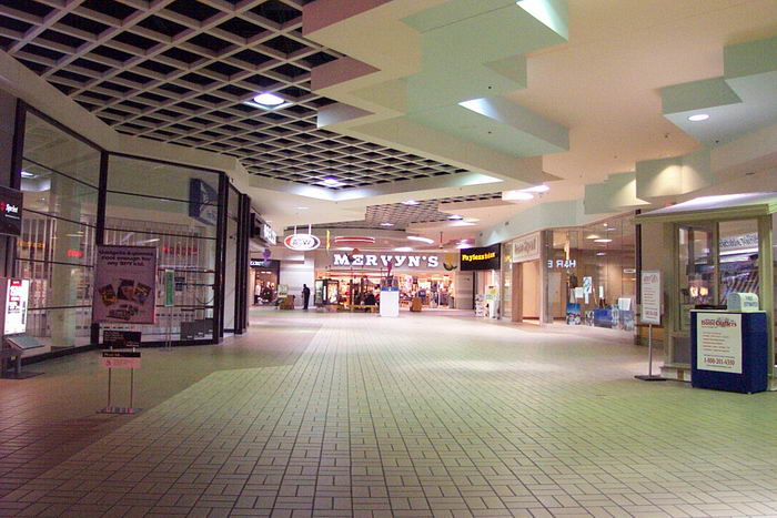 Livonia Mall (Livonia Marketplace) Livonia MI - WaterWinterWonderland.