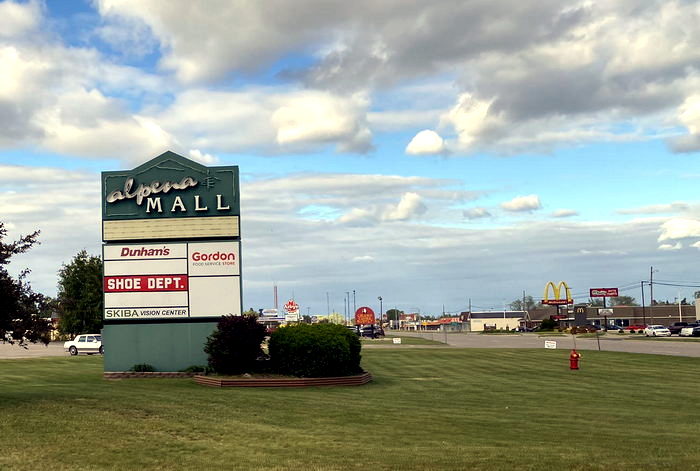 Alpena Mall Alpena MI - WaterWinterWonderland.com - Malls and Retail