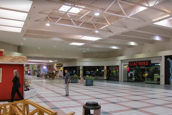 The Orchards Mall Benton Harbor MI - WaterWinterWonderland.com - Malls