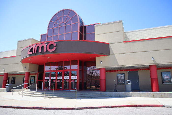 AMC John R 15 Madison Heights MI - WaterWinterWonderland.com - Movie T