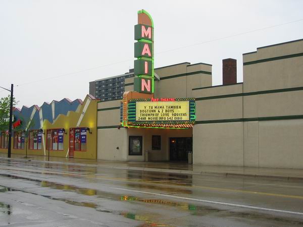 Royal Oak Main Art Theatre