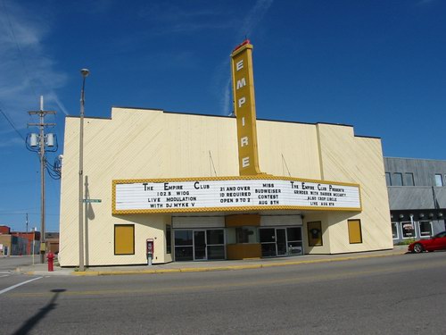 Empire Theatre Bay City MI - WaterWinterWonderland.com - Movie Theatre