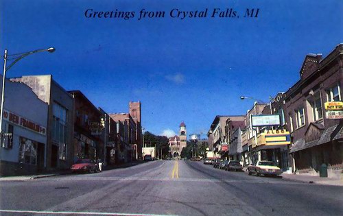 Crystal Theatre Crystal Falls MI - WaterWinterWonderland.com - Movie T