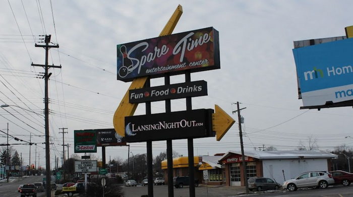 Snack Bar/Lounge — Holiday Lanes Bowling Center