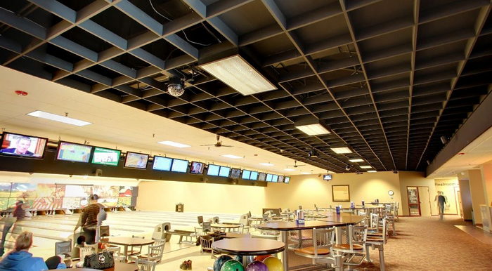 Snack Bar/Lounge — Holiday Lanes Bowling Center