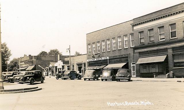 Downtown Views of Michigan Cities and Towns